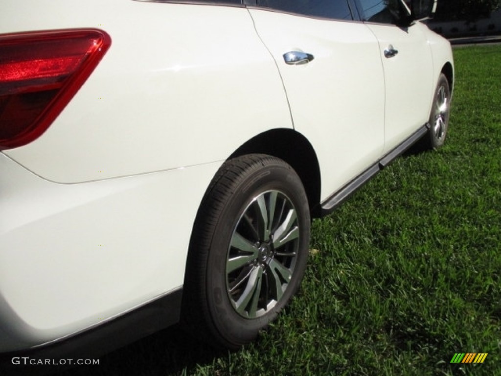 2020 Pathfinder SL 4x4 - Pearl White Tricoat / Charcoal photo #58