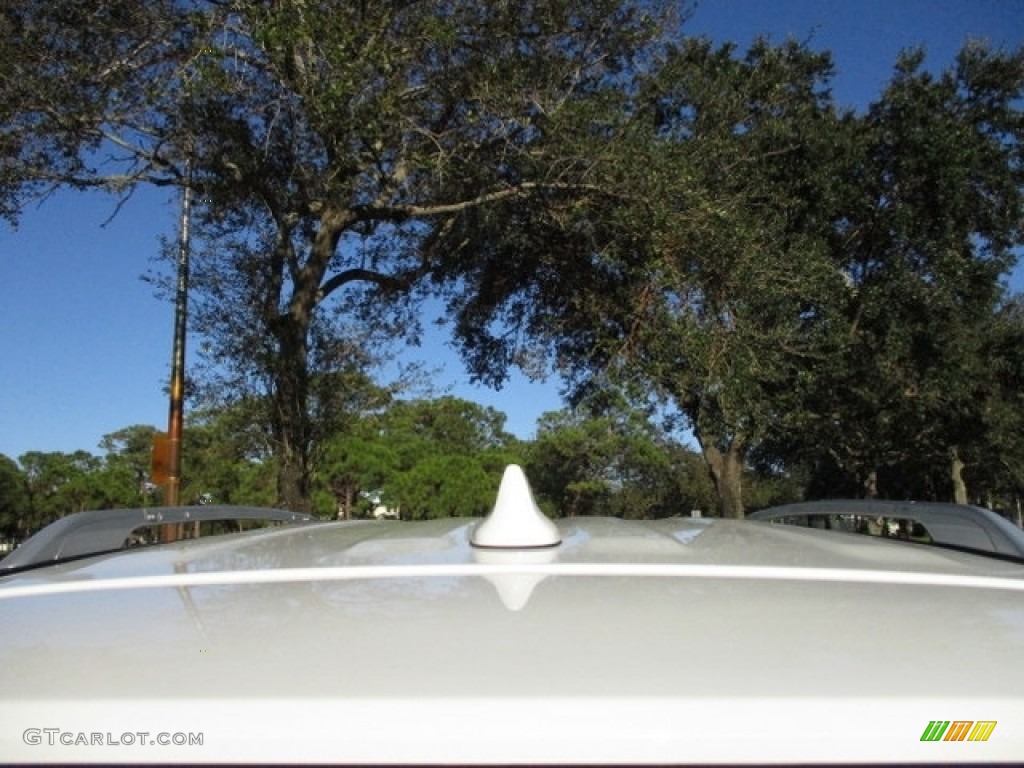2020 Pathfinder SL 4x4 - Pearl White Tricoat / Charcoal photo #68