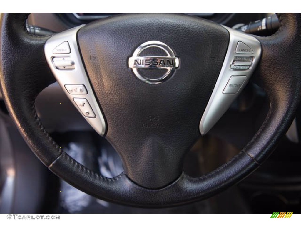 2016 Nissan Versa SL Sedan Charcoal Steering Wheel Photo #140225584