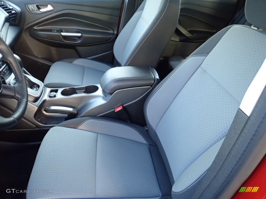 2018 Ford C-Max Hybrid SE Front Seat Photo #140227339