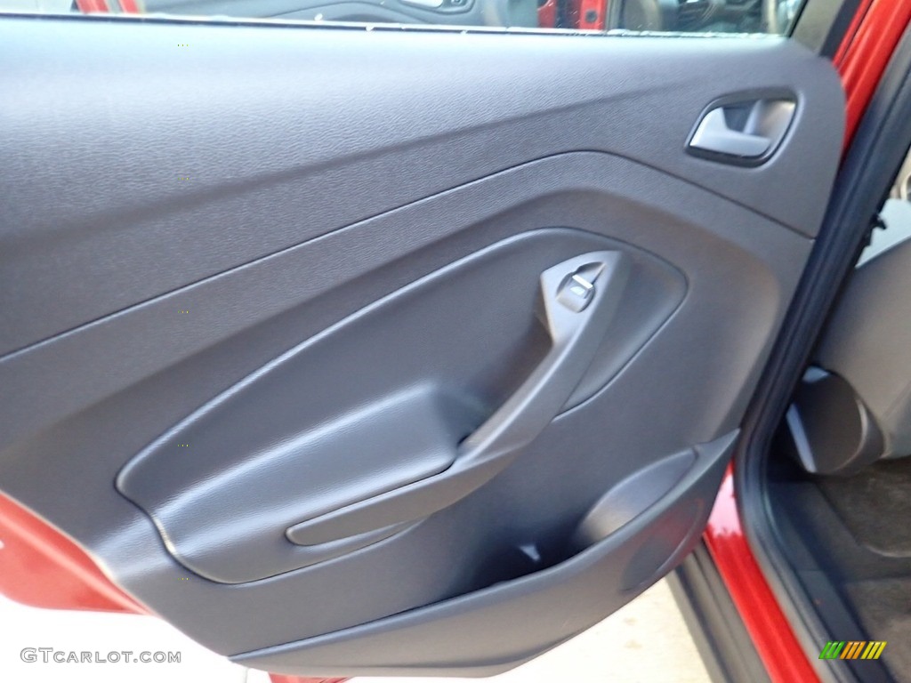 2018 Ford C-Max Hybrid SE Charcoal Door Panel Photo #140227396