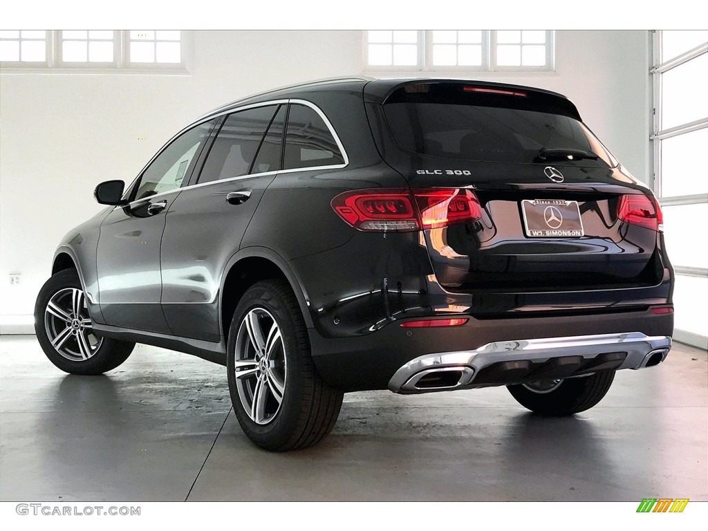 2021 GLC 300 - Black / Black photo #2