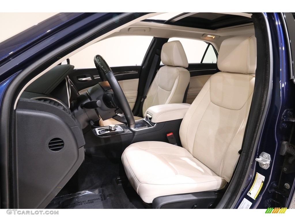 2015 Chrysler 300 C AWD Front Seat Photo #140228506