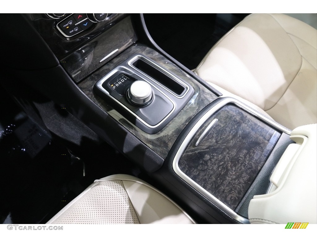 2015 Chrysler 300 C AWD Transmission Photos