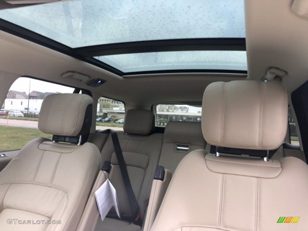 2021 Land Rover Range Rover Standard Range Rover Model Sunroof Photos