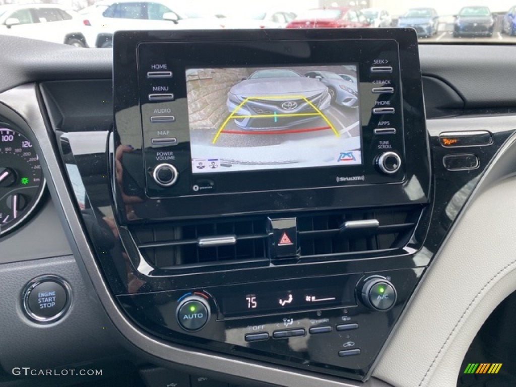 2021 Toyota Camry SE Nightshade Controls Photo #140233032
