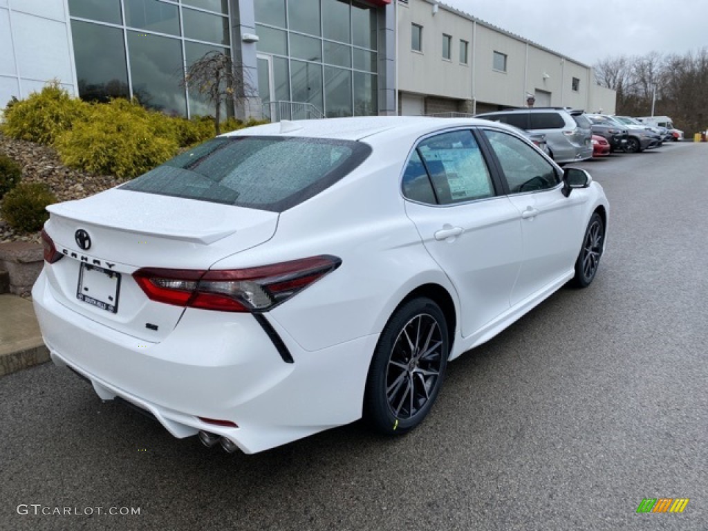 Super White 2021 Toyota Camry SE Nightshade Exterior Photo #140233125