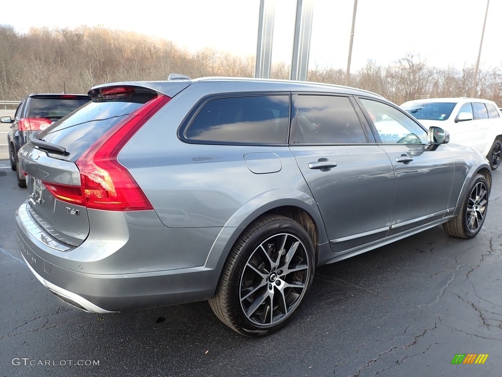 Osmium Grey Metallic 2020 Volvo V90 Cross Country T6 AWD Exterior Photo #140235849