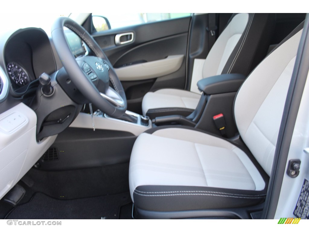 2021 Hyundai Venue SEL Front Seat Photo #140236821