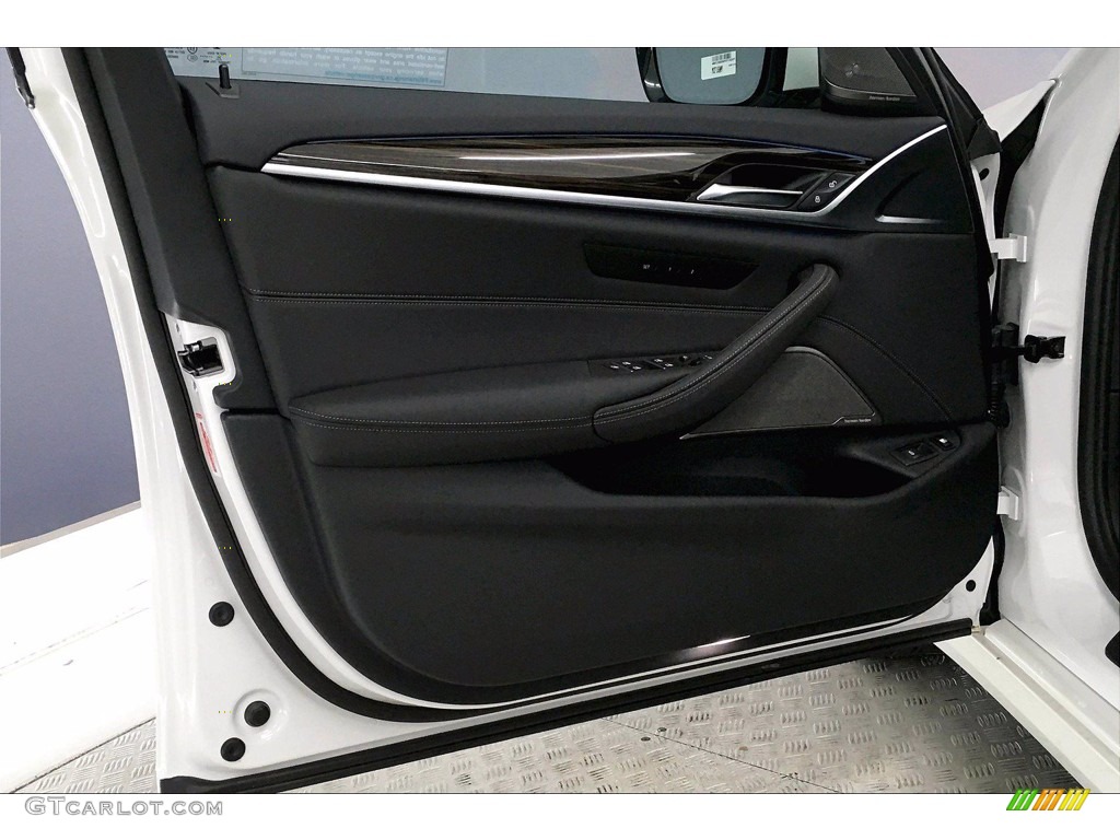 2021 BMW 5 Series 530e Sedan Black Door Panel Photo #140238846