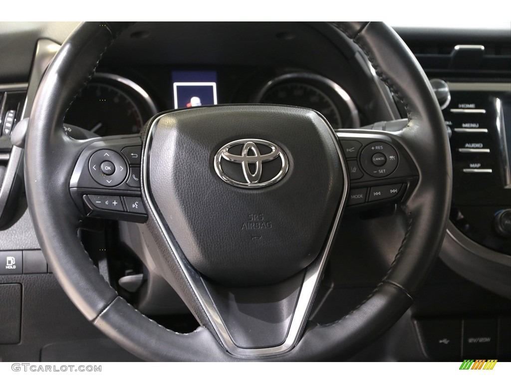 2020 Toyota Camry SE Steering Wheel Photos