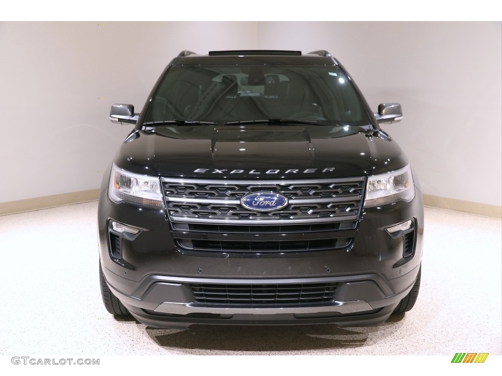 2019 Explorer XLT 4WD - Agate Black / Medium Black photo #2