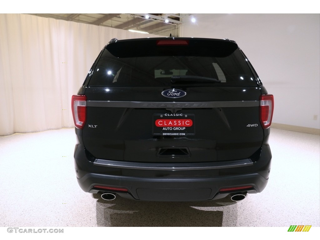 2019 Explorer XLT 4WD - Agate Black / Medium Black photo #25