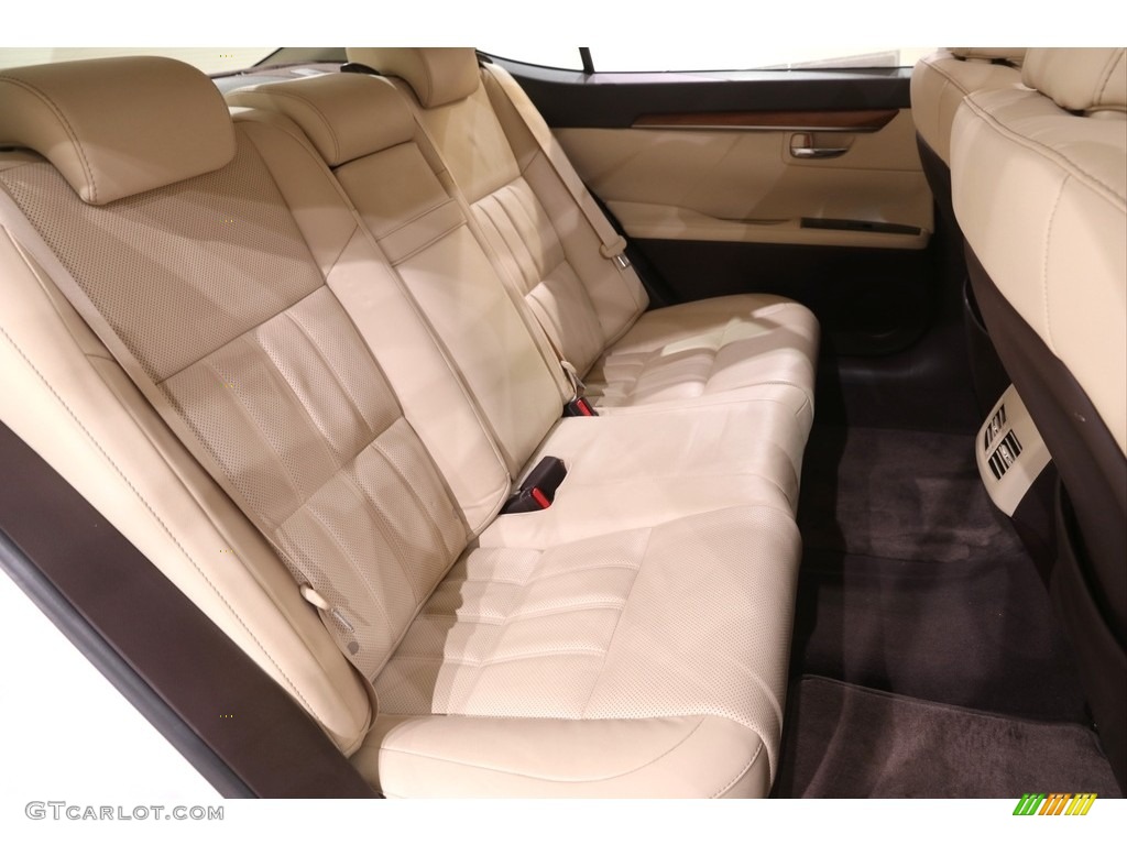 2016 Lexus ES 300h Hybrid Rear Seat Photo #140244533