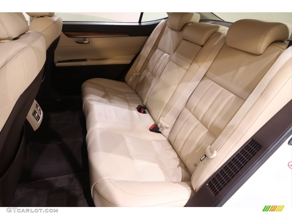 2016 Lexus ES 300h Hybrid Rear Seat Photo #140244554