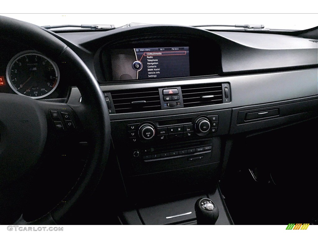 2011 BMW M3 Convertible Controls Photos