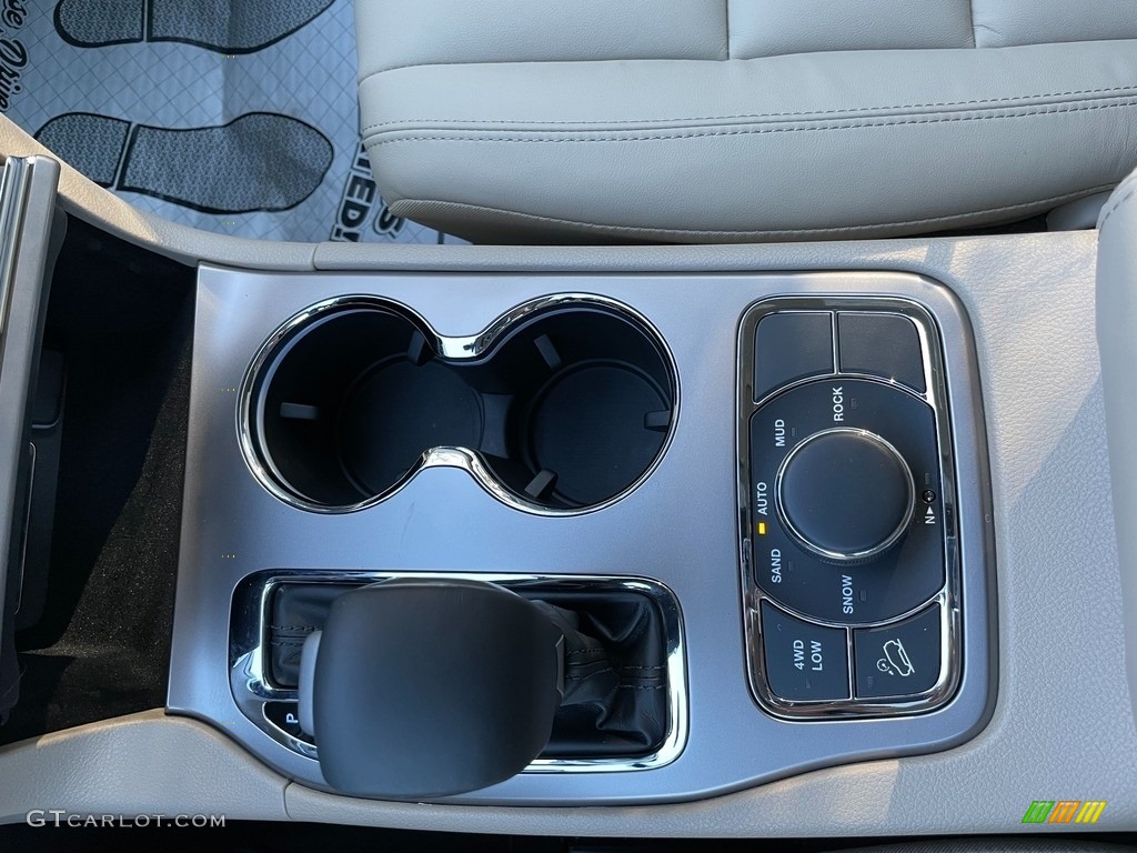 2021 Jeep Grand Cherokee Limited 4x4 Controls Photo #140247398