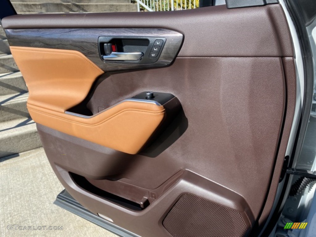 2021 Toyota Highlander Hybrid Platinum AWD Glazed Caramel Door Panel Photo #140247947