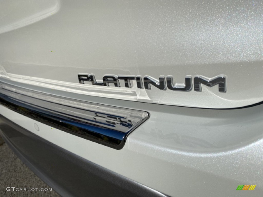 2021 Toyota Highlander Hybrid Platinum AWD Marks and Logos Photo #140248199