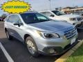 Ice Silver Metallic 2017 Subaru Outback 2.5i Premium