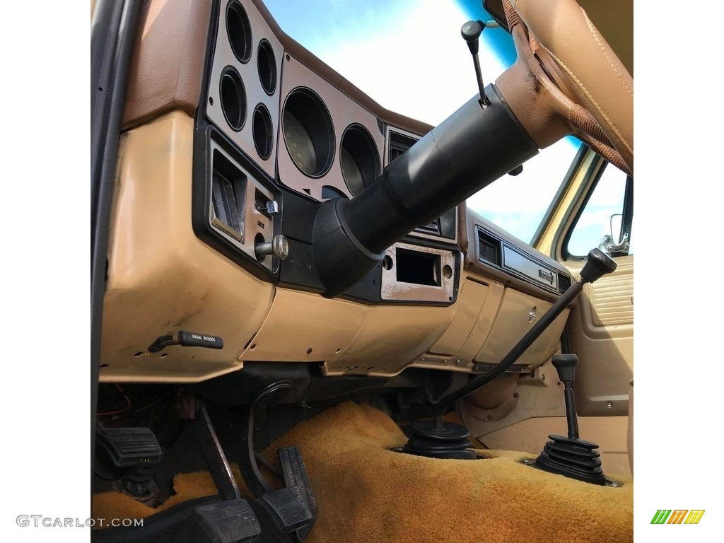 1978 Chevrolet C/K Truck K10 Custom Deluxe Regular Cab 4x4 Controls Photo #140252981