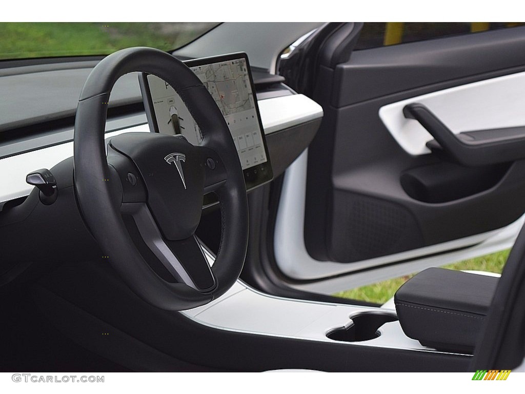 2018 Tesla Model 3 Long Range Steering Wheel Photos