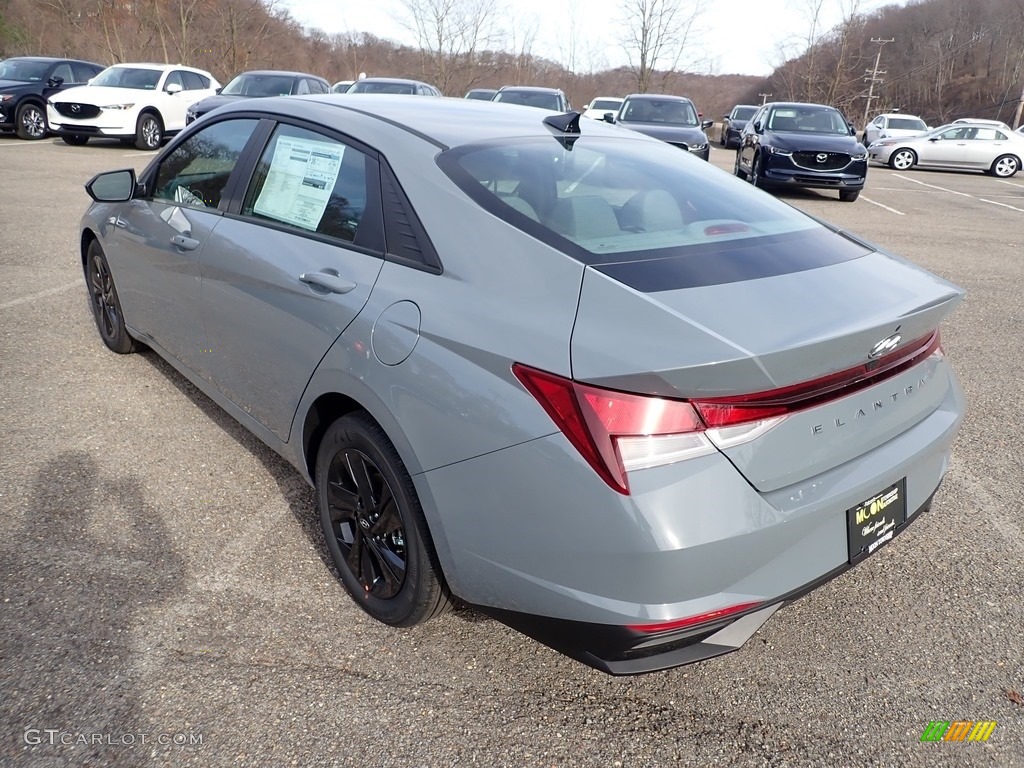 Electric Shadow 2021 Hyundai Elantra SEL Exterior Photo #140258004