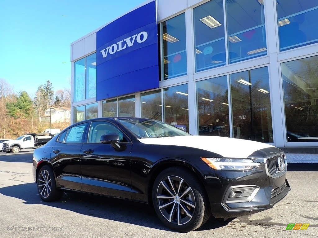 2021 S60 T5 Momentum - Black Stone / Blond/Charcoal photo #1