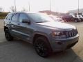 Sting-Gray - Grand Cherokee Laredo 4x4 Photo No. 3