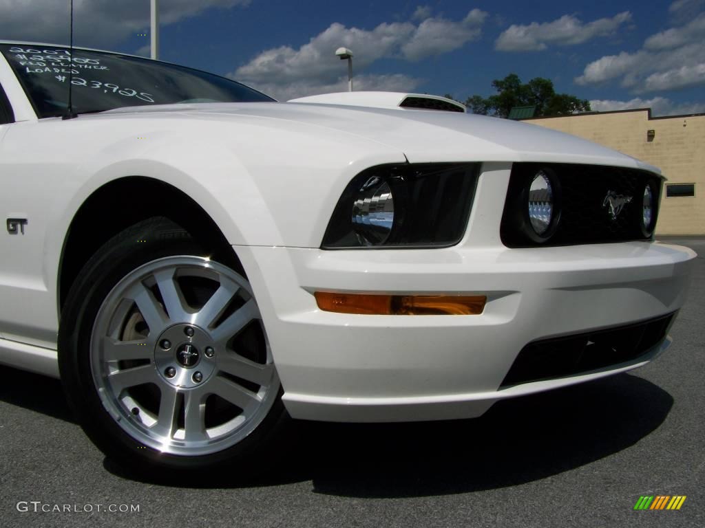 2007 Mustang GT Premium Coupe - Performance White / Black/Red photo #2