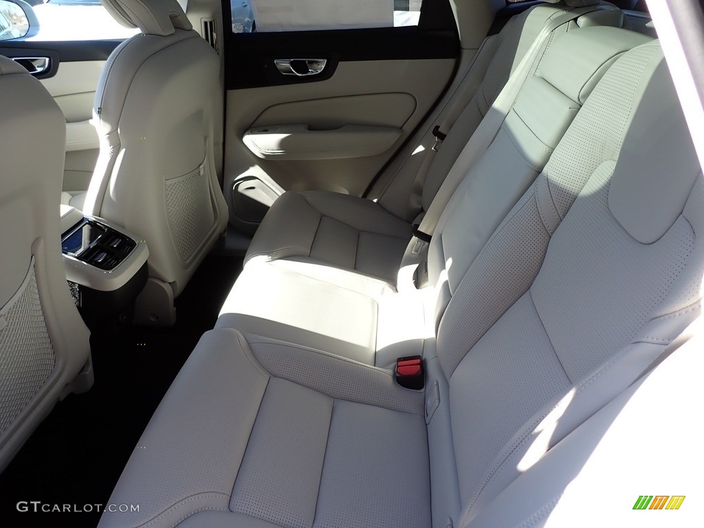 2021 XC60 T5 AWD Inscription - Bright Silver Metallic / Blonde/Charcoal photo #8