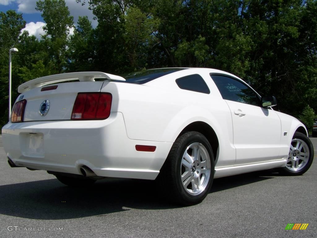 2007 Mustang GT Premium Coupe - Performance White / Black/Red photo #7