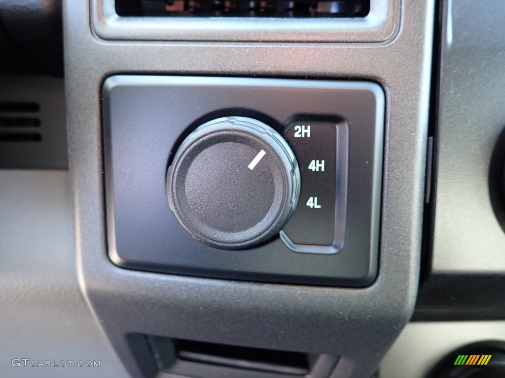 2021 Ford F250 Super Duty XL Crew Cab 4x4 Controls Photo #140260421