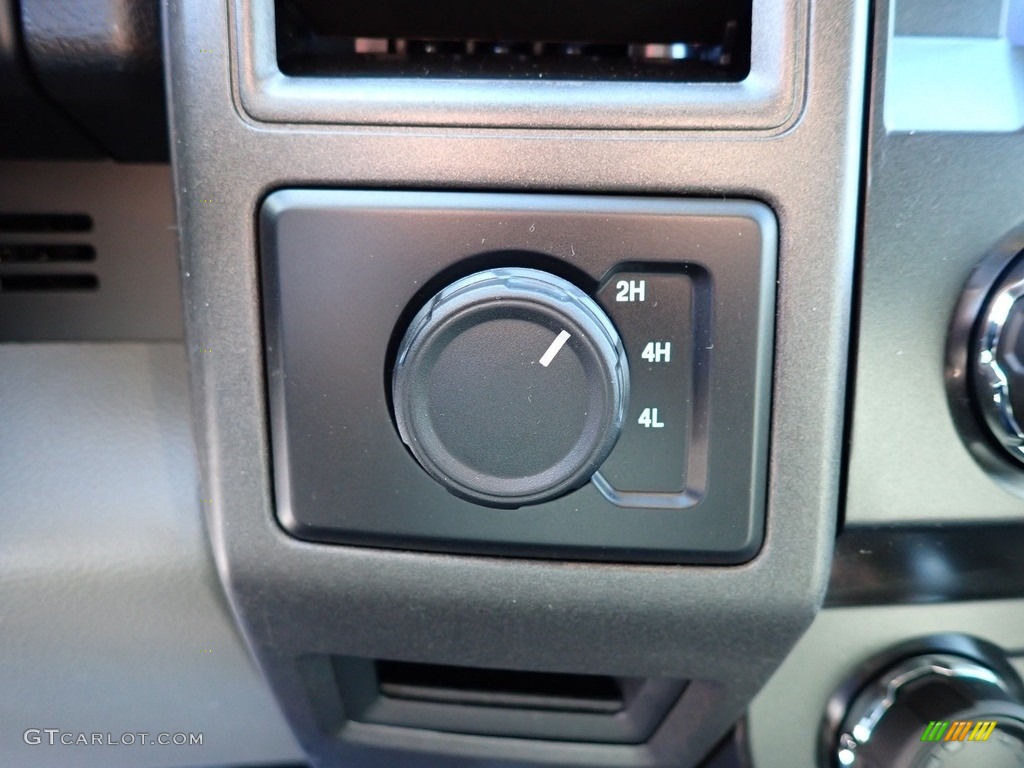 2021 Ford F250 Super Duty XLT Crew Cab 4x4 Controls Photo #140260943