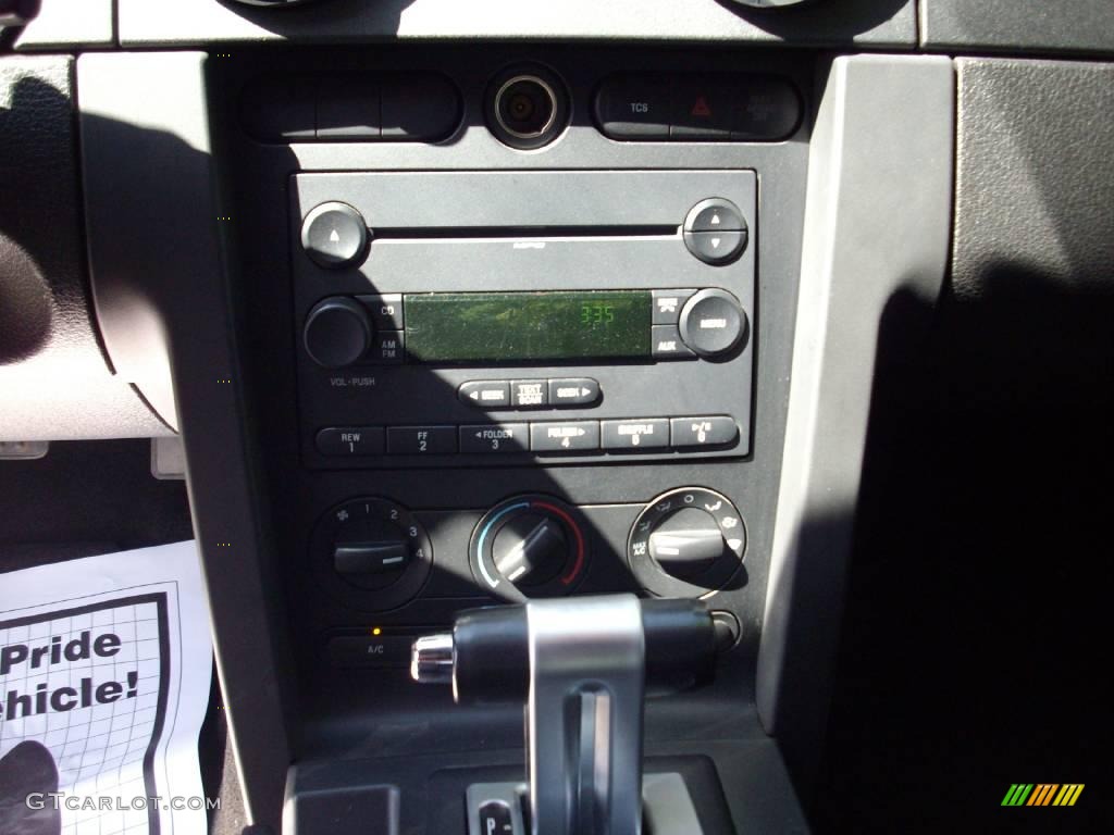 2007 Mustang V6 Deluxe Convertible - Satin Silver Metallic / Dark Charcoal photo #9