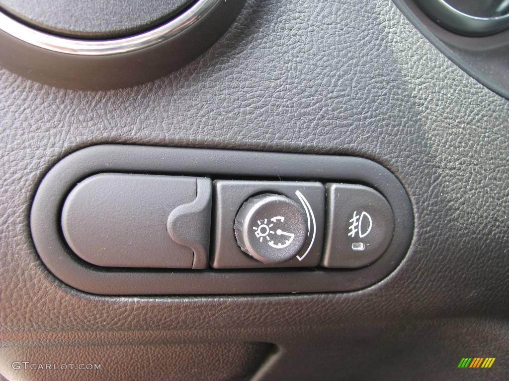 2008 G6 GT Sedan - Ivory White / Ebony Black photo #18