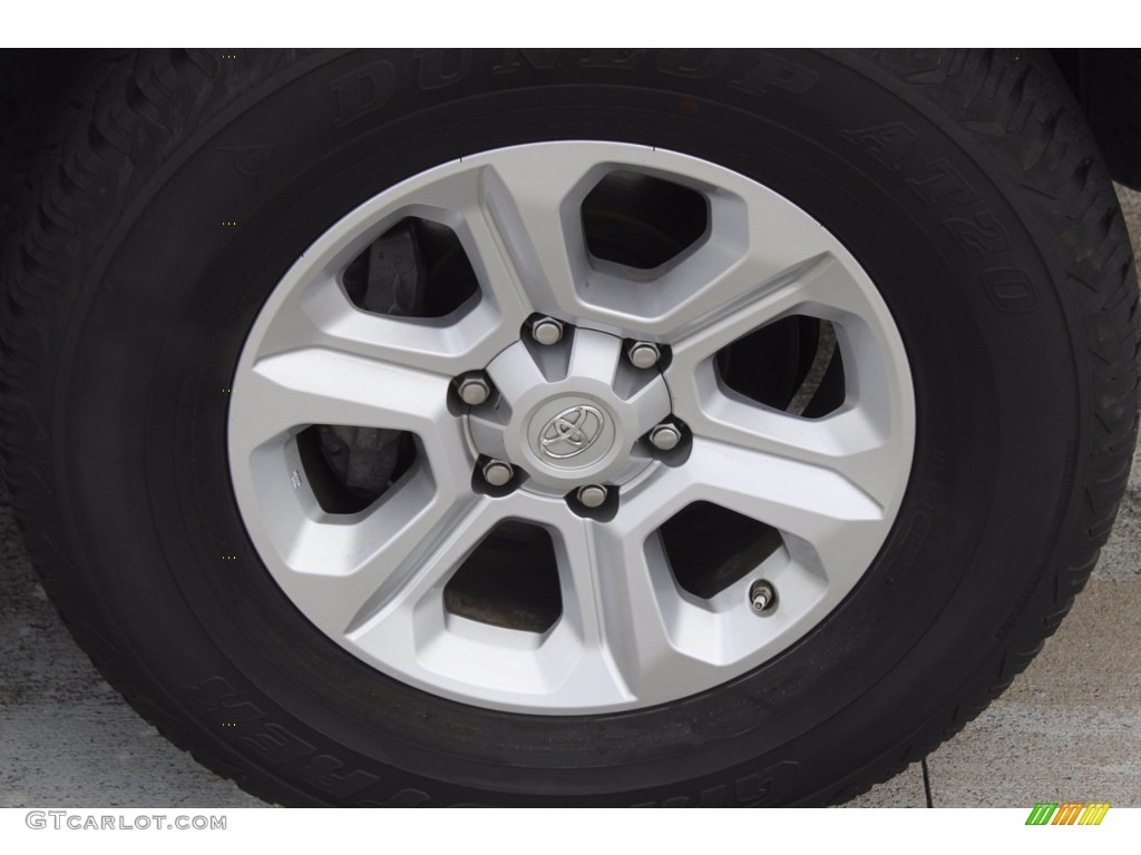 2019 Toyota 4Runner SR5 4x4 Wheel Photos