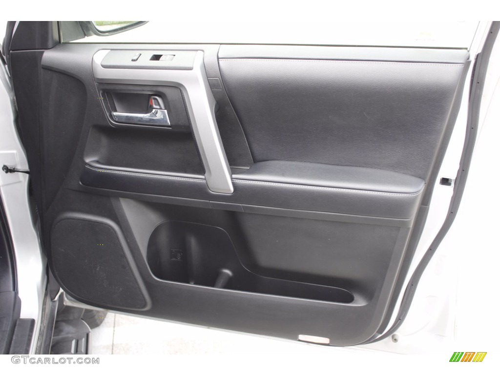 2019 Toyota 4Runner SR5 4x4 Door Panel Photos