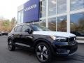 Front 3/4 View of 2021 XC40 T5 Momentum AWD