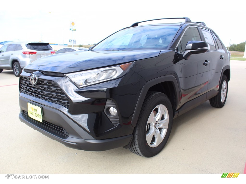 2021 RAV4 XLE - Midnight Black Metallic / Black photo #4