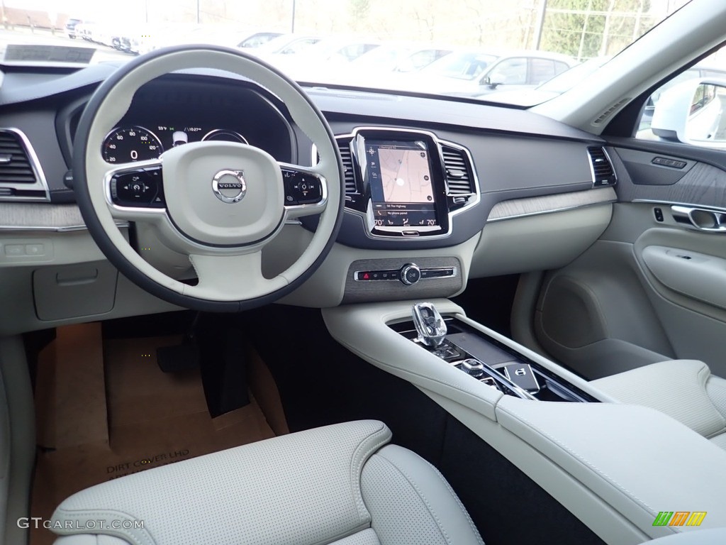Blonde/Charcoal Interior 2021 Volvo XC90 T8 eAWD Inscription Plug-in Hybrid Photo #140271254