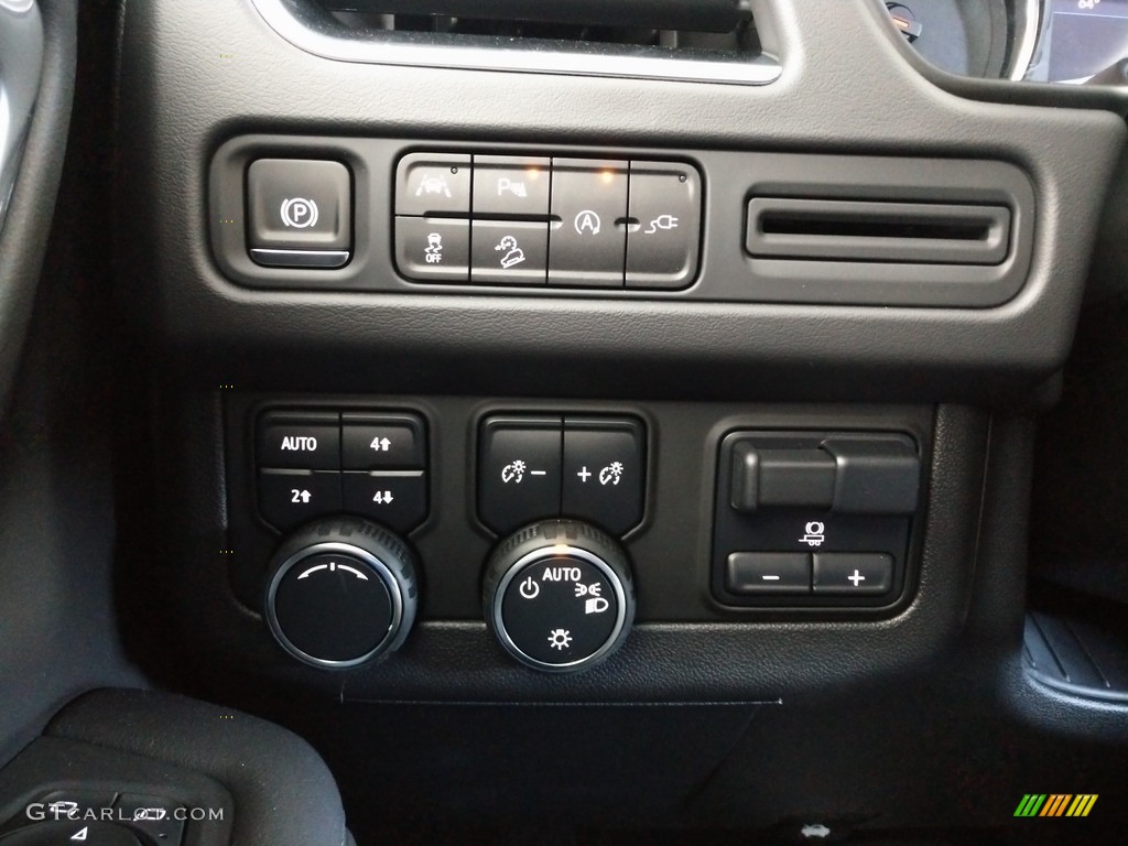 2021 Chevrolet Suburban Z71 4WD Controls Photo #140272031