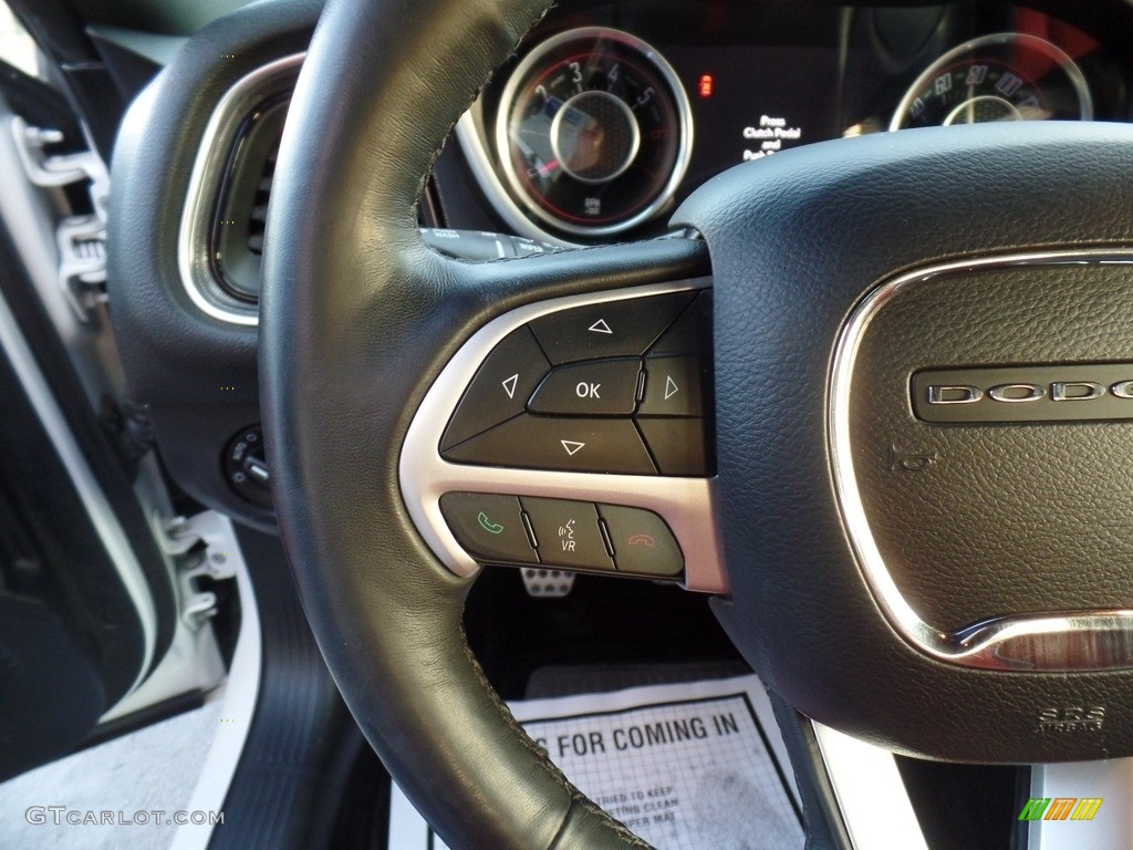 2016 Dodge Challenger R/T Plus Steering Wheel Photos