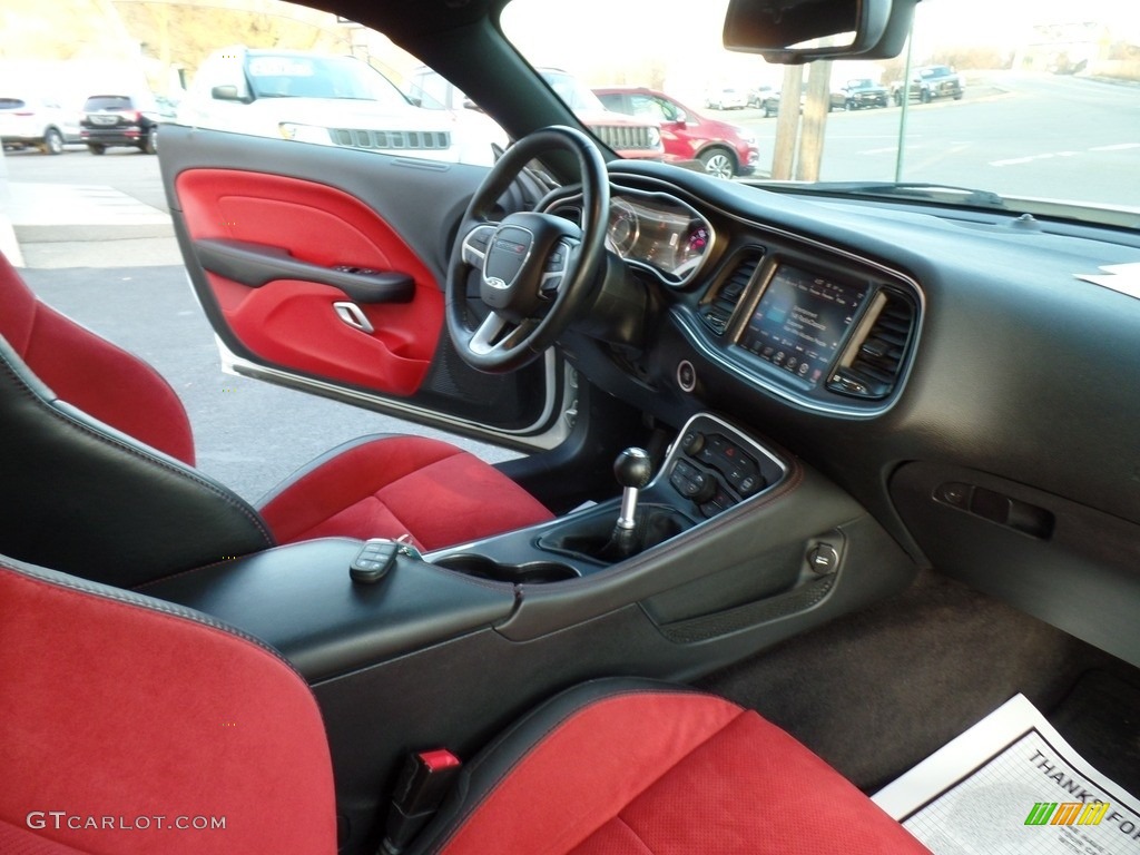 2016 Challenger R/T Plus - Bright White / Black/Ruby Red photo #47