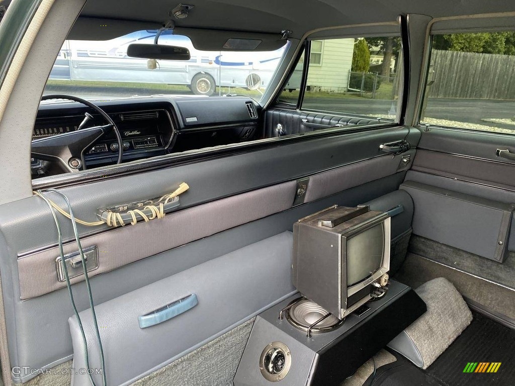 1967 Cadillac Fleetwood Limousine Rear Seat Photo #140274506