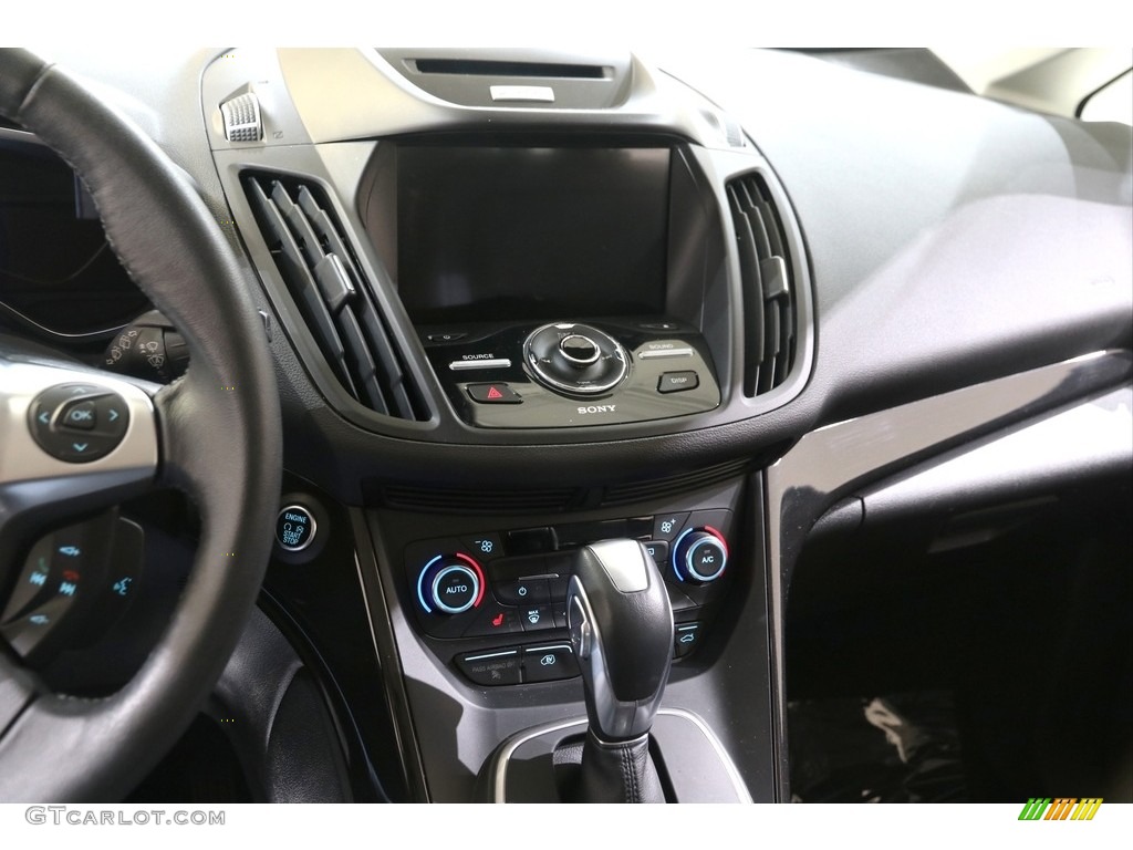 2017 Ford C-Max Energi Titanium Controls Photo #140274689