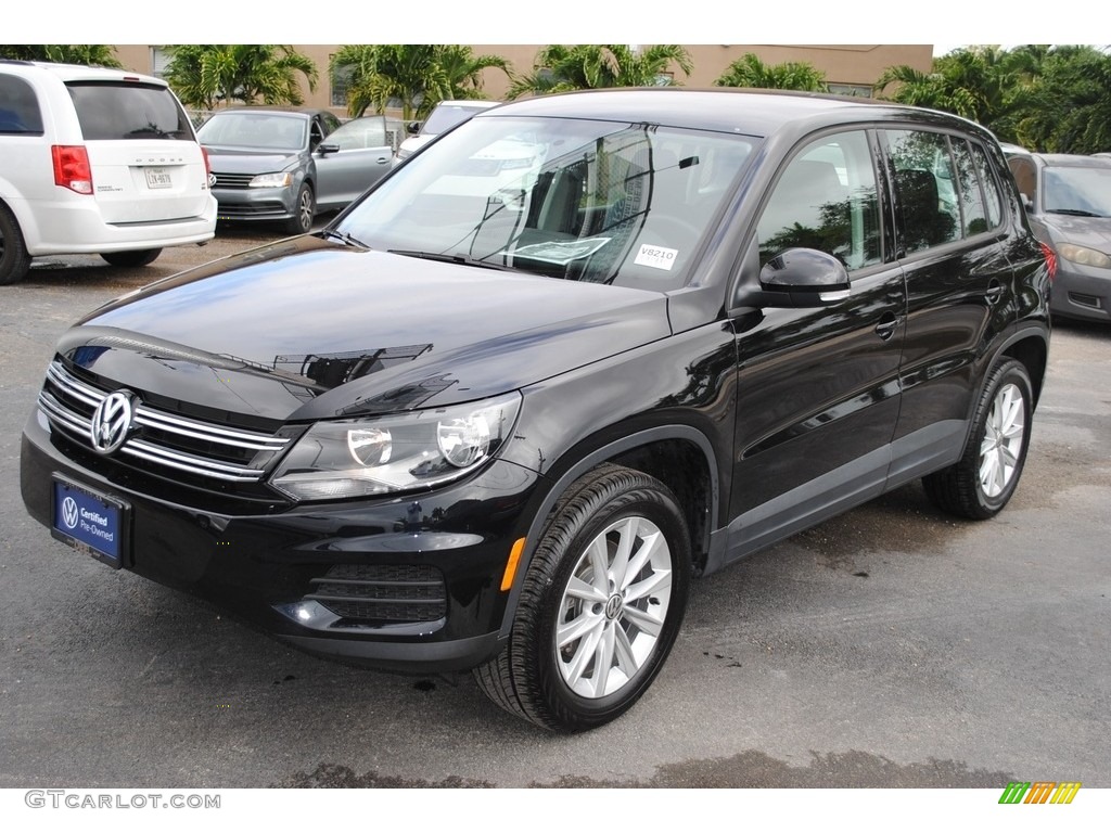 Deep Black Pearl 2017 Volkswagen Tiguan Limited 2.0T 4Motion Exterior Photo #140275106
