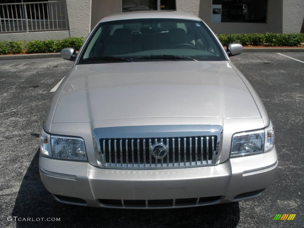 2009 Grand Marquis LS - Silver Birch Metallic / Light Camel photo #8