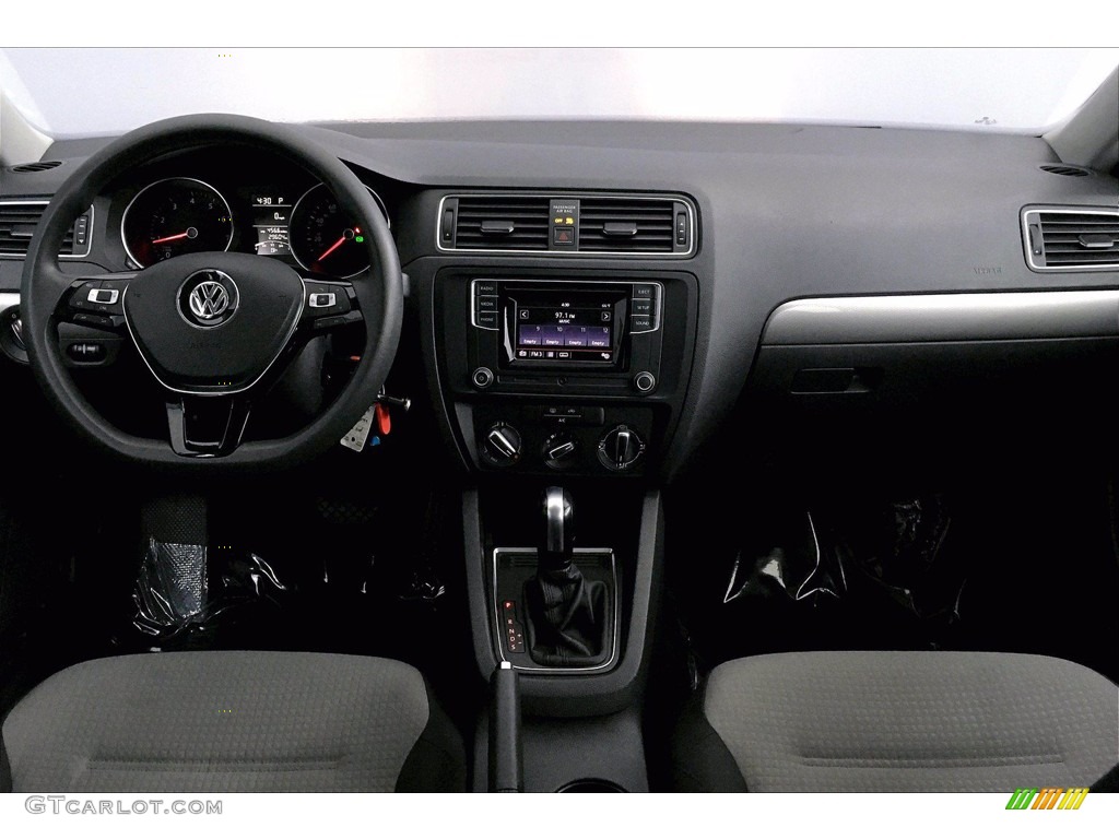 2018 Volkswagen Jetta S Black/Palladium Gray Dashboard Photo #140276381