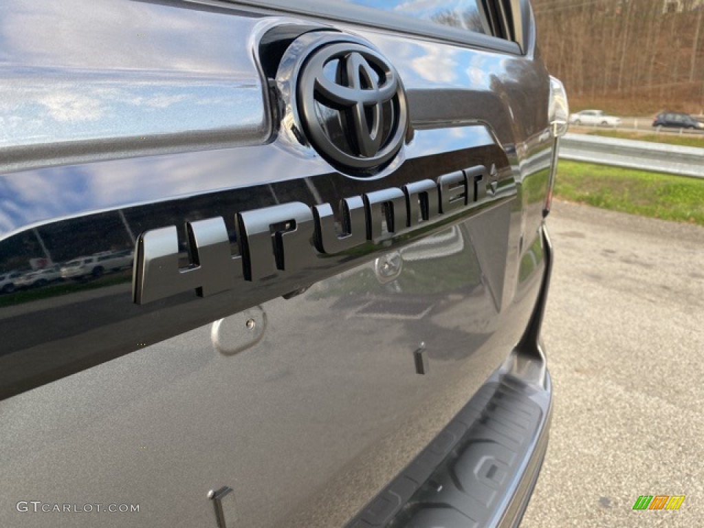 2021 Toyota 4Runner Nightshade 4x4 Marks and Logos Photos